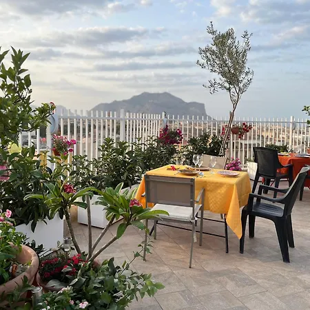 Lealbe Di Sicilia Bed and Breakfast Παλέρμο